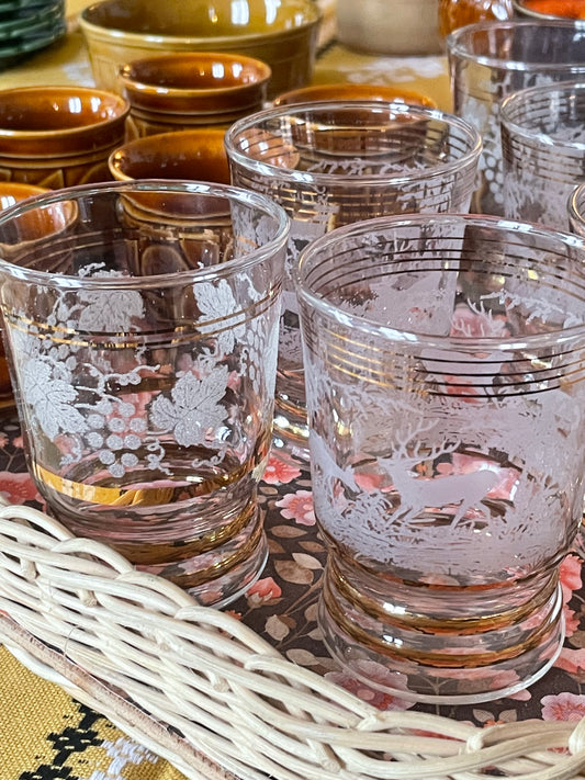 7 verres dorés et gravés