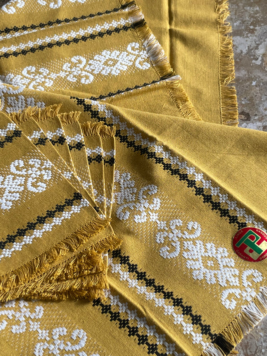 Nappe à thé en véritable linge basque et ses 6 serviettes