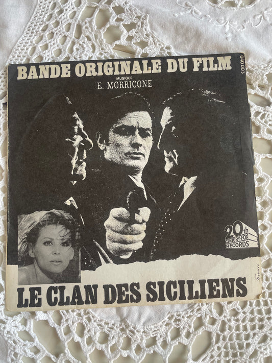 Vinyle de la BO du film "Le clan des Siciliens" d'E. Morricone.