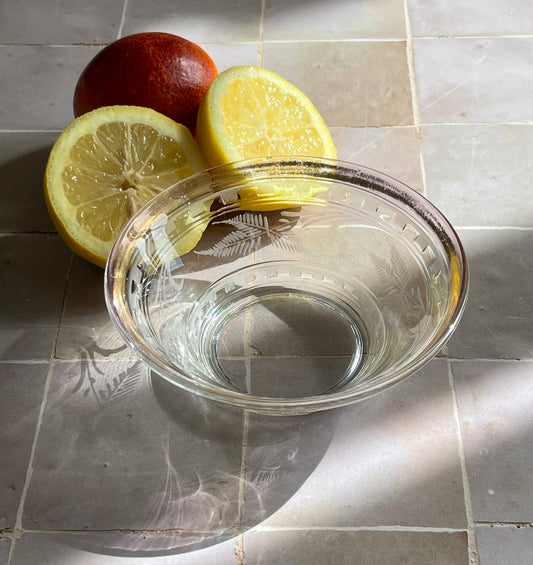 Finely engraved and gilded crystal bowl.