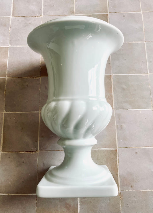 Medici vase in Limoges porcelain